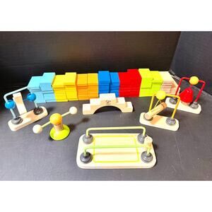 Hape wooden Dynamo Dominoes set 105 pc set new in box fast